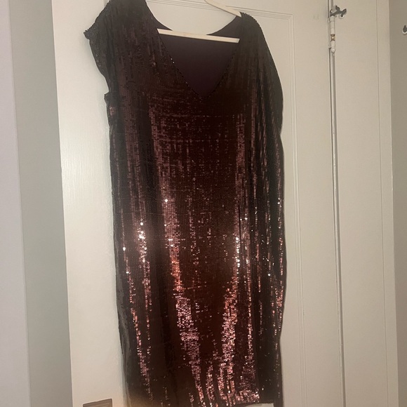 Anthropologie Dresses & Skirts - Sequin classy never worn Anthropologie dress
